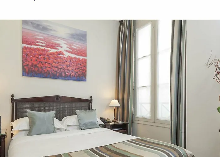 Royal Saint Honore Louvre 4*