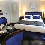 Royal Saint Honore Louvre 4*