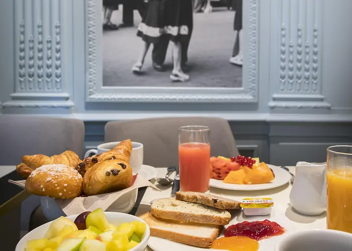 Royal Saint Honore Louvre 4* פריז