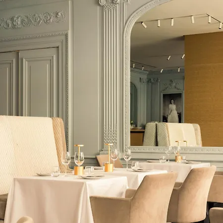 Royal Saint Honore Louvre 4* باريس