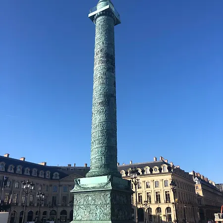 Royal Saint Honore Louvre 4*