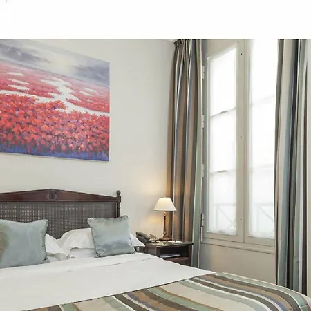 Royal Saint Honore Louvre 4*