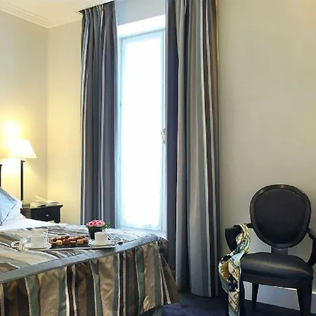 Royal Saint Honore Louvre Hotel