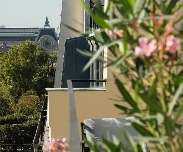 ホテル Royal Saint Honore Louvre パリ