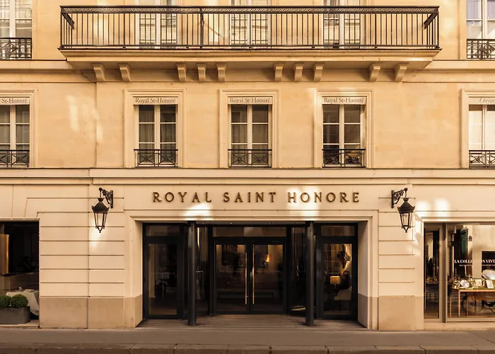 Royal Saint Honore Louvre ホテル