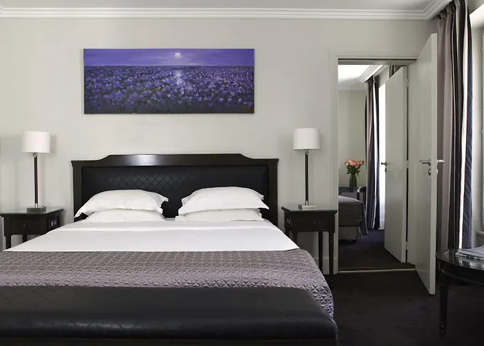 Royal Saint Honore Louvre