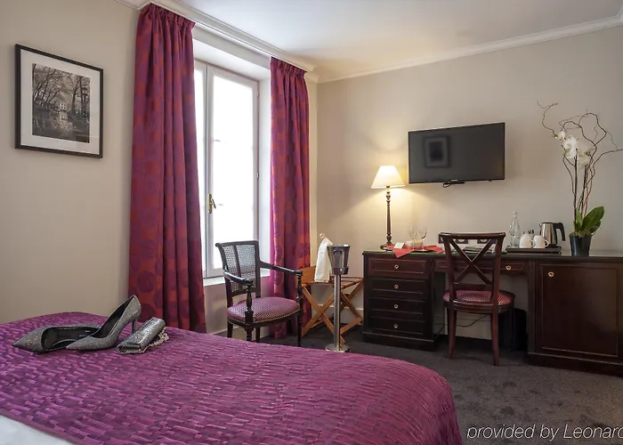 Royal Saint Honore Louvre ホテル パリ