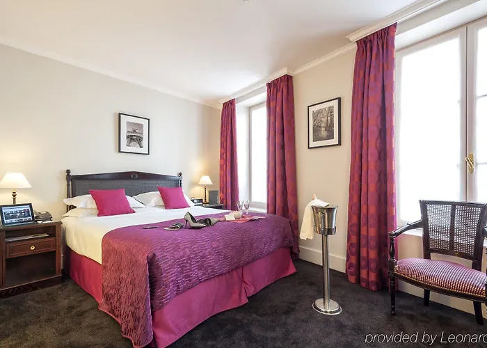 Royal Saint Honore Louvre 4*