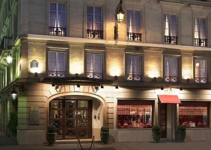 ホテル Royal Saint Honore Louvre パリ