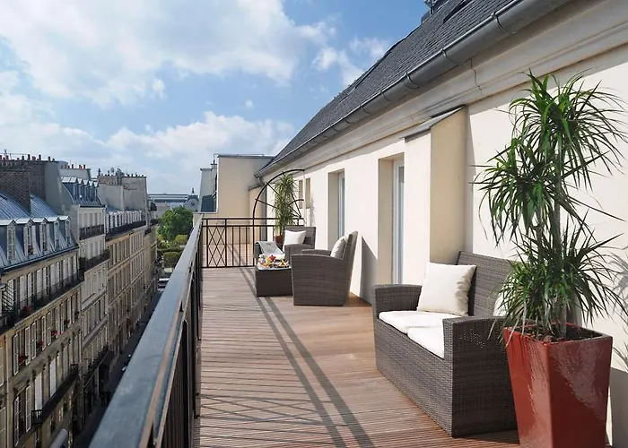 ホテル Royal Saint Honore Louvre パリ