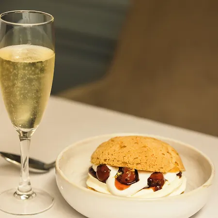 Royal Saint Honore Louvre 4*