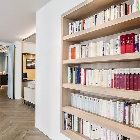 Royal Saint Honore Louvre 4*