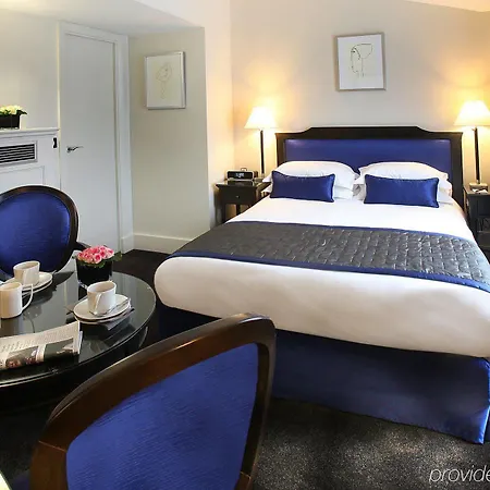 Royal Saint Honore Louvre 4*