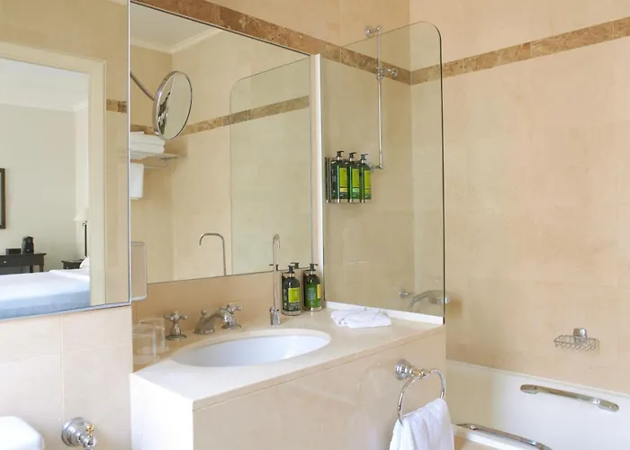 Hotel Royal Saint Honore Louvre 4*