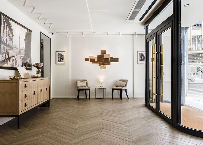 Royal Saint Honore Louvre 4*